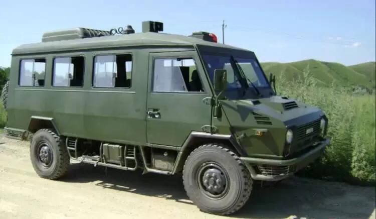 世界军用越野车系列29:地表5大最强越野面包车，国内就占了两位