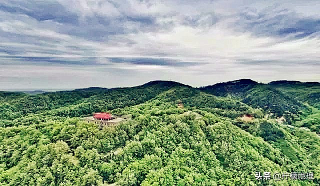 陕西咸阳一个县，面积不大被隔成两部分，历史悠久人称“槐乡”