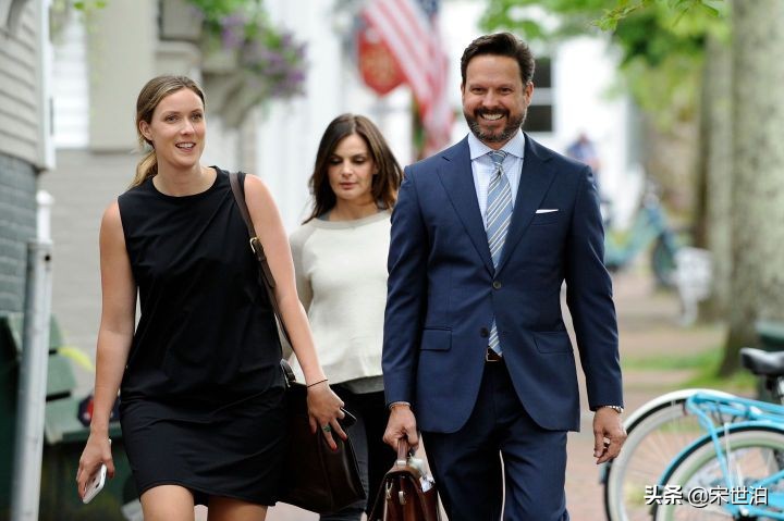 中国律师怎么穿？国情不同、分寸有异，照搬律政剧，小心丢业务