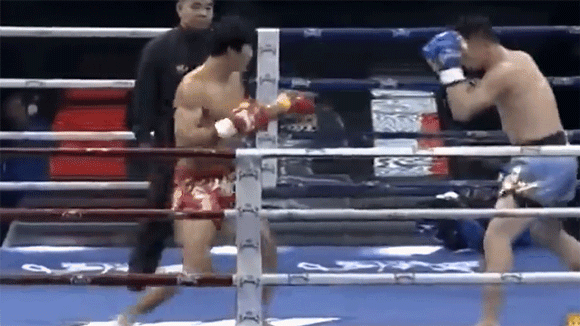 豪取 59 场连胜！揭秘死神方便散打式踢拳