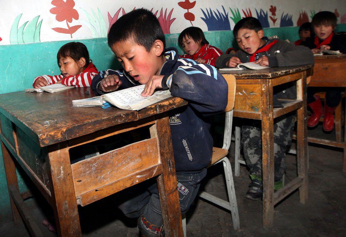 寒门是否真的难出贵子？历年各省高考状元的父母，公务员占比第一