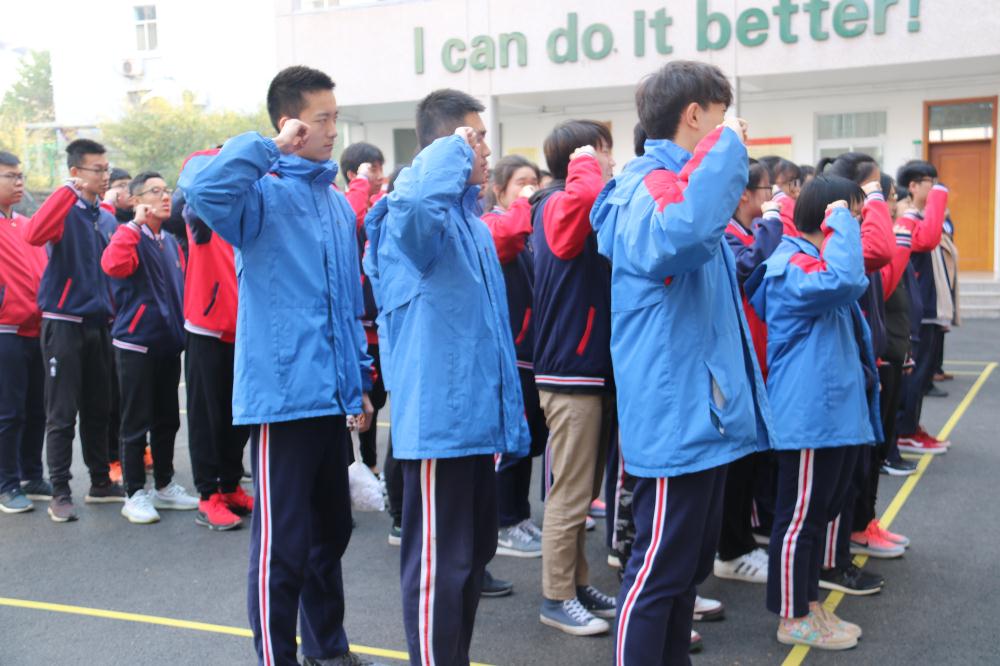 「国旗下演讲」：济南修文高三年级