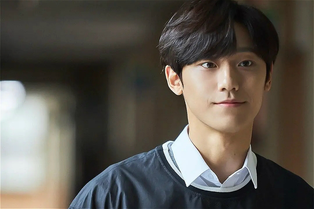 韩国电视剧《再次十八岁》:男主角用全盛期的身体挽回妻子,家庭