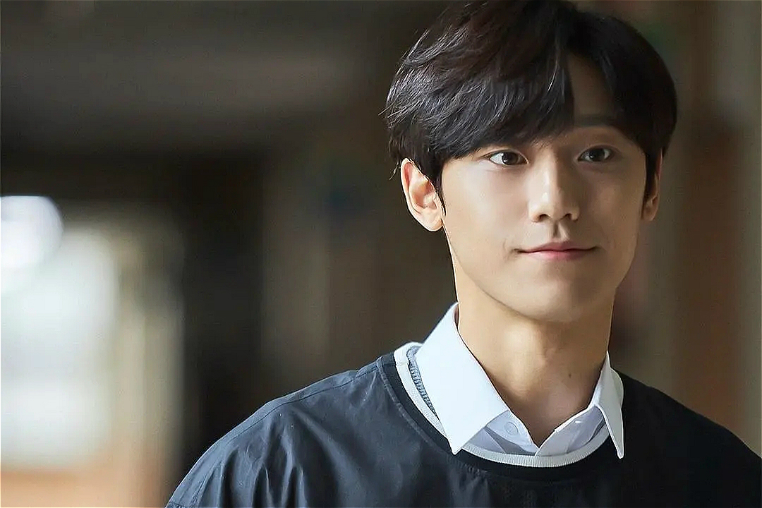 韩国电视剧《再次十八岁》:男主角用全盛期的身体挽回妻子,家庭