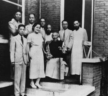 复旦创始人马相伯：我是一条狗，叫了100年，也未把中国叫醒