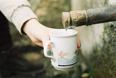 男人接吻時，為什么手總是不老實？這三個過來人的話，很真實！