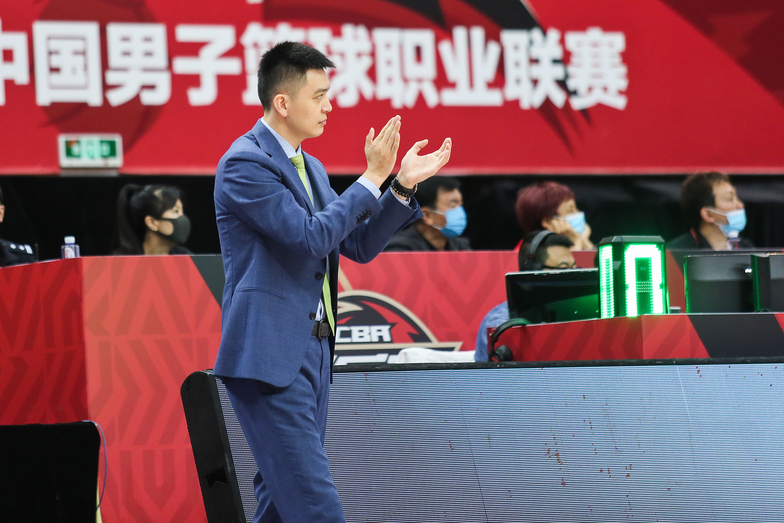 nba球星都读哪些大学(NBA和CBA后卫中的高学历球员，博士、硕士和名牌大学应有尽有)