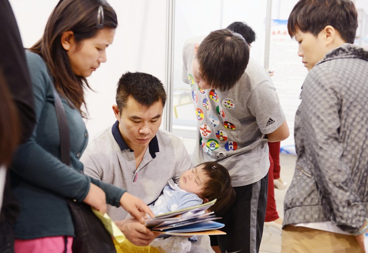 考生估分都很高，2021高考“本科线”恐上涨，高考大年或将成定局