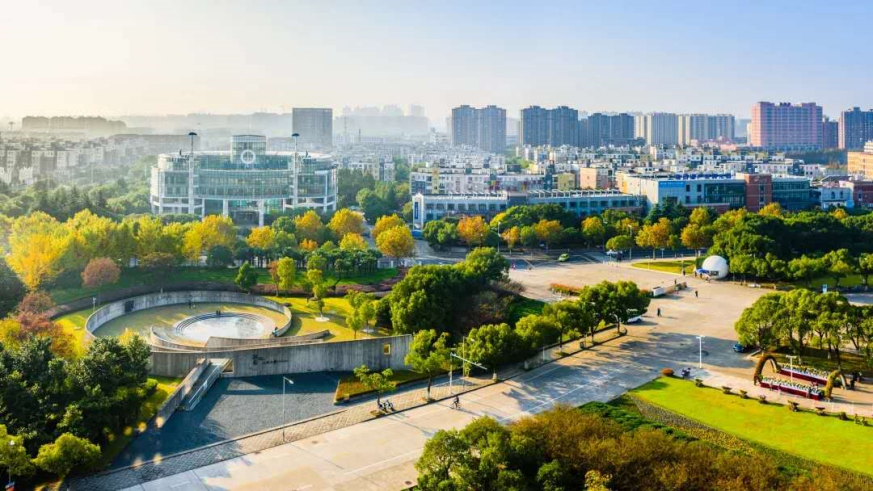 上海大学：中国大陆