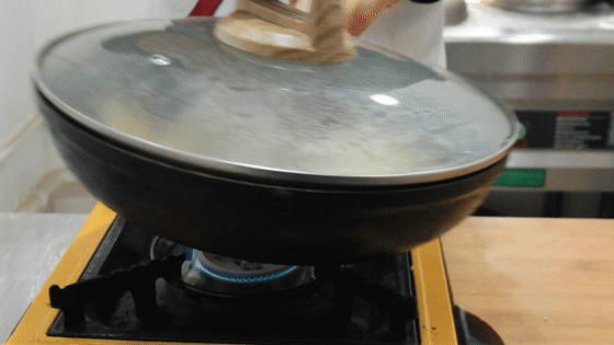 想吃爆米花不用去电影院，大厨教你在家做，操作简单，零失误