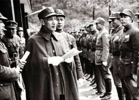 中央三次调陈龙保护毛主席，但都被他拒绝，这是为何？