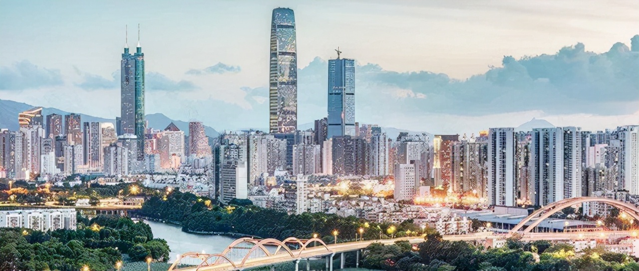 厦门市第一任市长，也曾担任广东省省长，90岁逝世，官至正部级