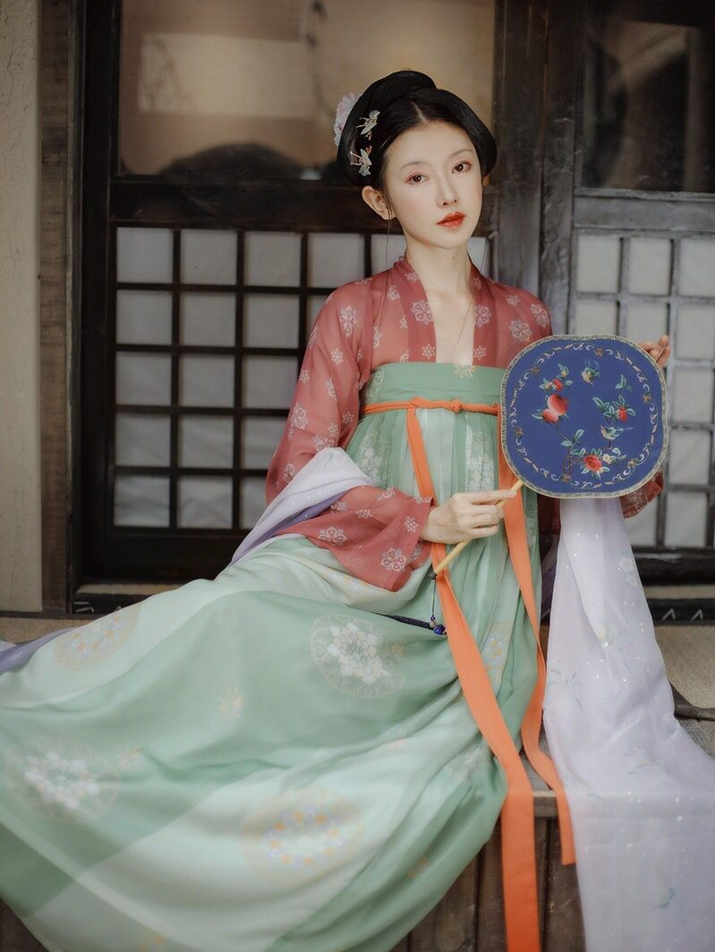 力挺新疆棉！买外国牌子不如看看中国汉服，古典优雅又高级