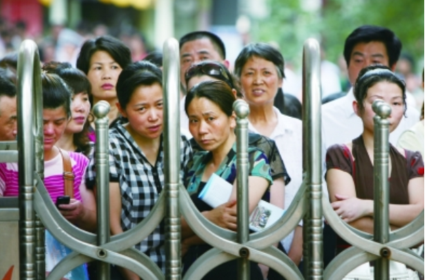 网友建议学校全部改为寄宿制，教育问题将迎刃而解，家长：不赞同