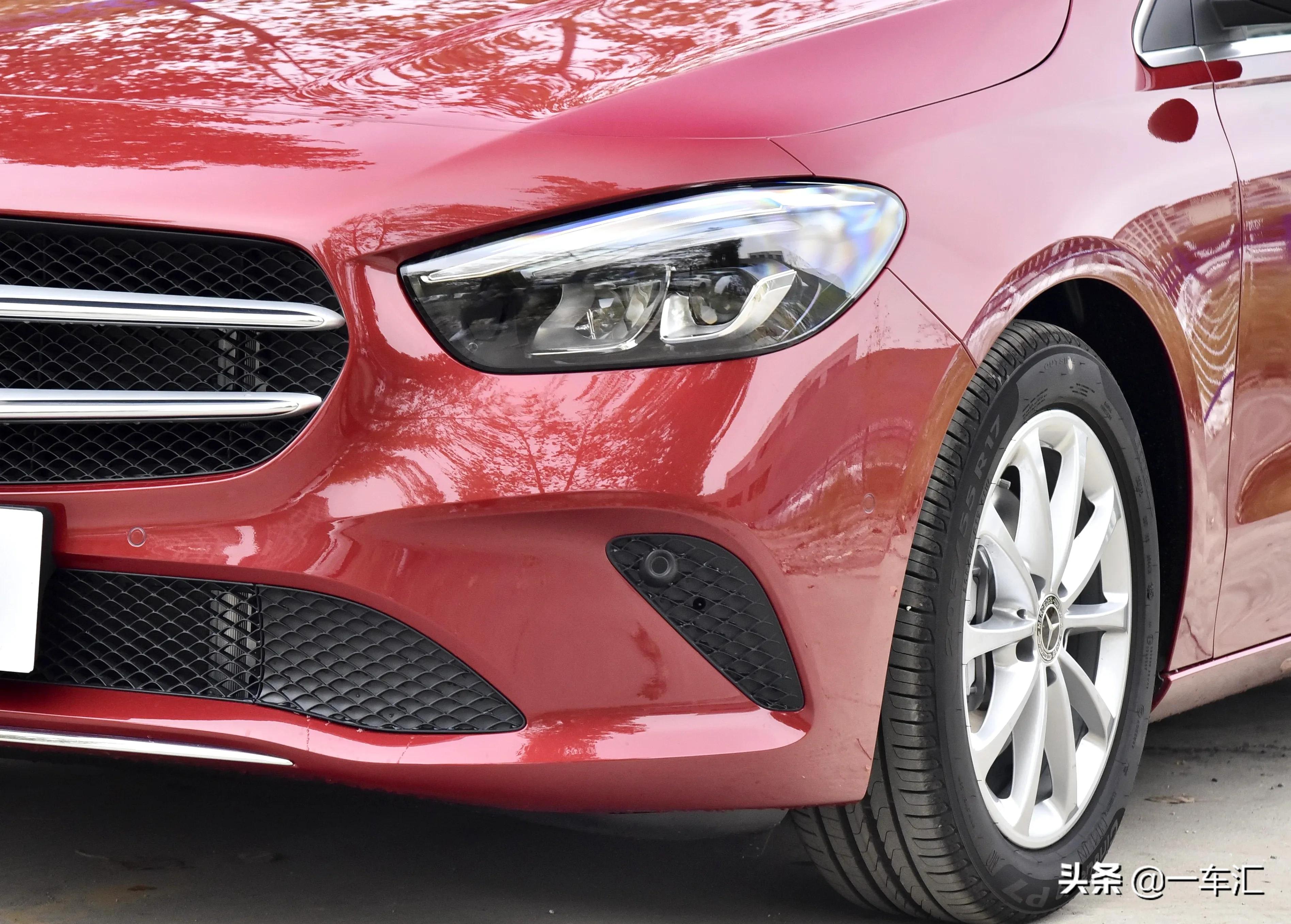 2021款奔驰b200时尚型,面对国产a级,存在感还强吗