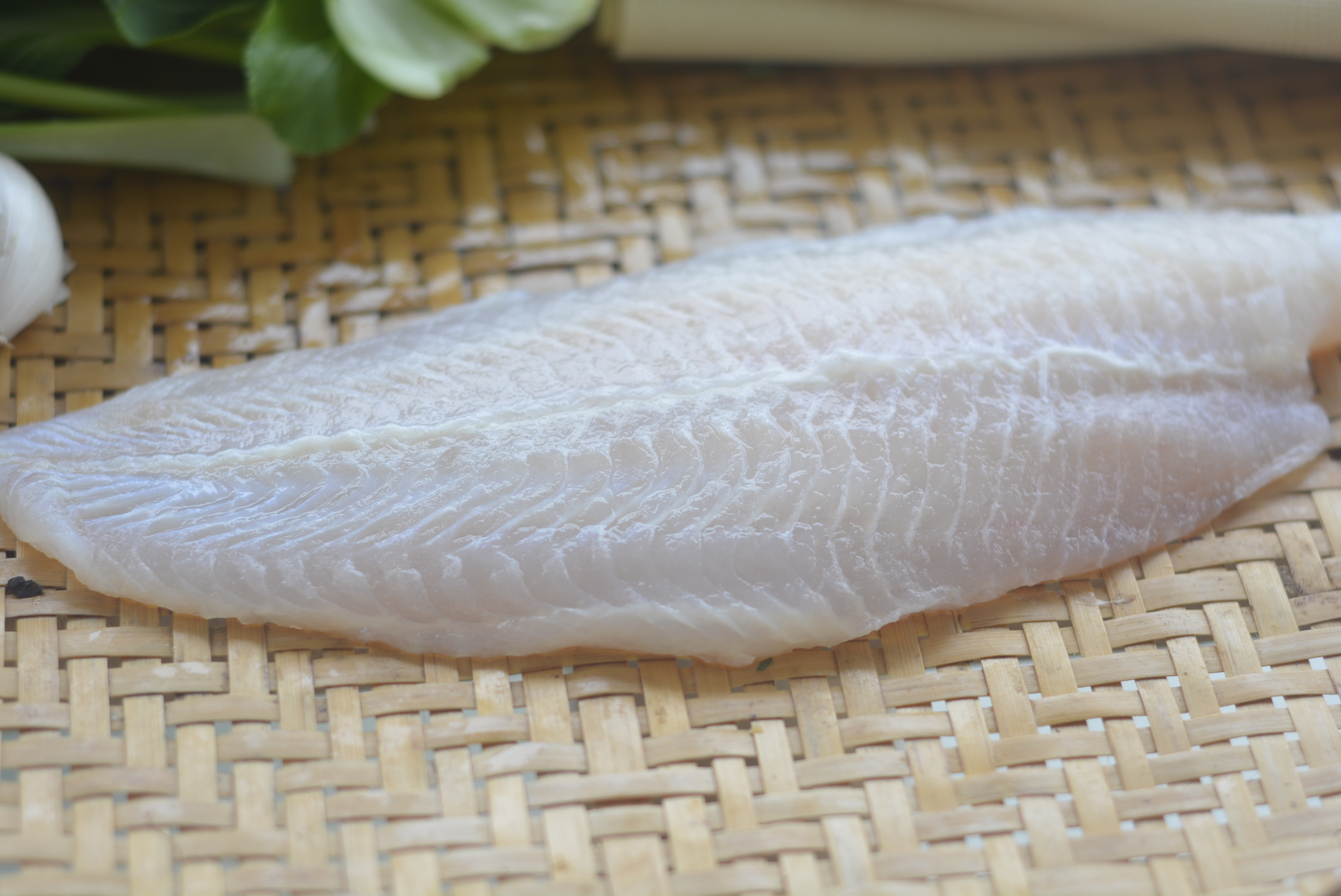 在做水煮鱼之前,我特意去查了一下这种"巴沙鱼"到底是什么鱼,一查不