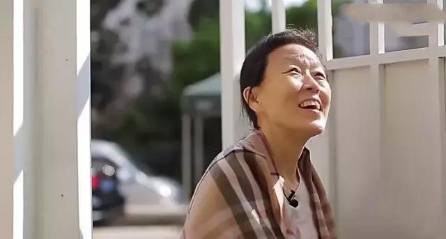 出嫁女14天爆改43平老房，逆变花园别墅：只为让妈妈安然度过余生