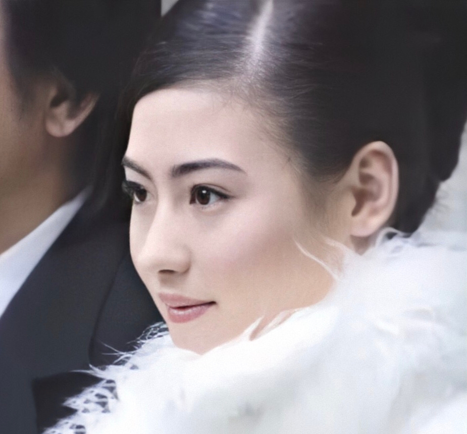 《白兰》中的张柏芝,不得不说那时的张柏芝,真的是美得令人心动