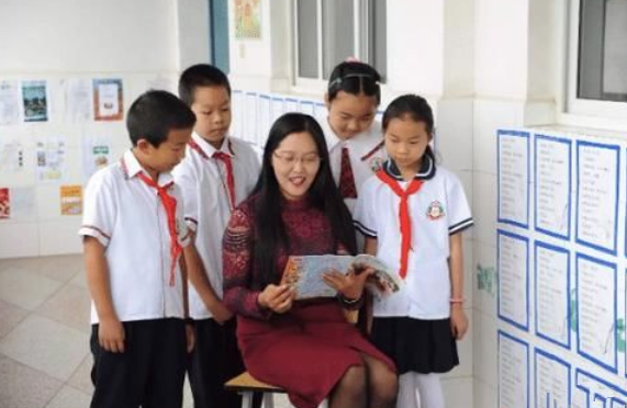 小学“教师编”或不再吃香，未来这类教师可能会逆袭，成为香饽饽