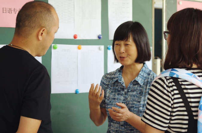 考上民办二本学校，一年学费2.8万，这4个专业值得学生“捡漏”