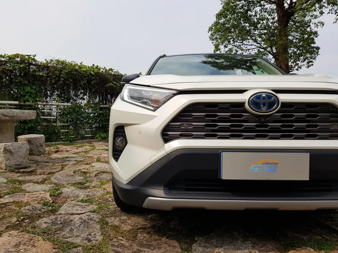 RAV4怎么就吃香了，是因为TNGA、混动系统还是麋鹿测试？