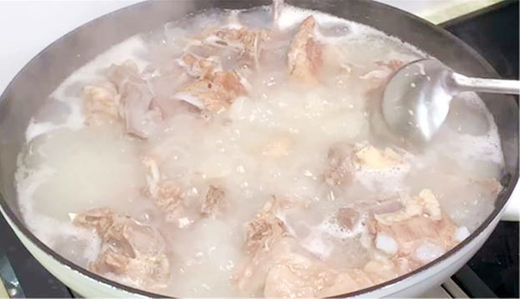 农村大锅炖羊肉的做法(乡村美食香气四溢的羊肉炖煮心法)