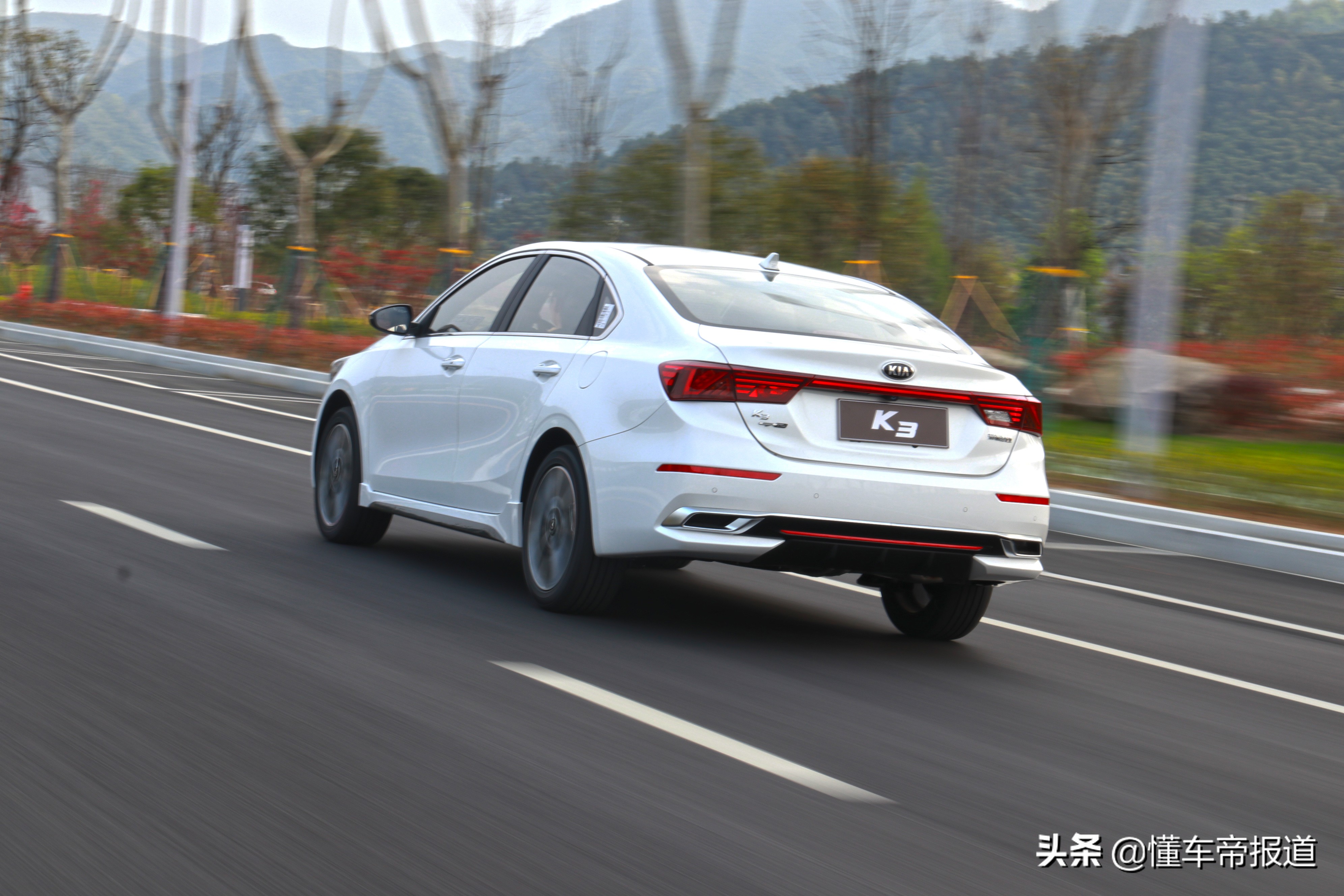 新车｜驾乘舒适，性价比超越轩逸！抢先试驾2021款起亚K3