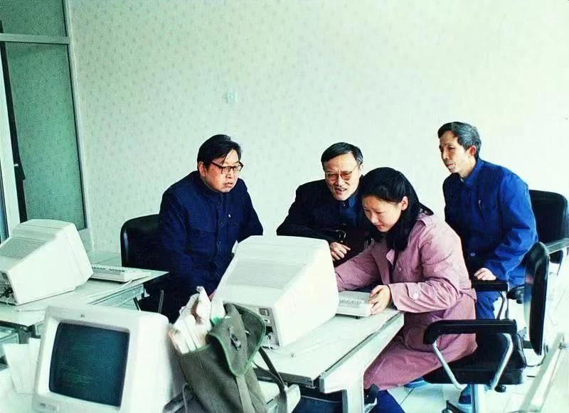 浙大传奇“何门”：研究出浙江省第一台计算机，培养出很多院士！