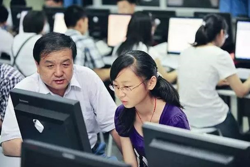 想报考国贸专业？这四类专业看起来光鲜亮丽，可是毕业生有苦难言