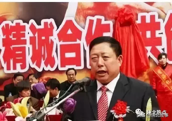 “消失”4个月后再露面，高乃则为何总能化险为夷？