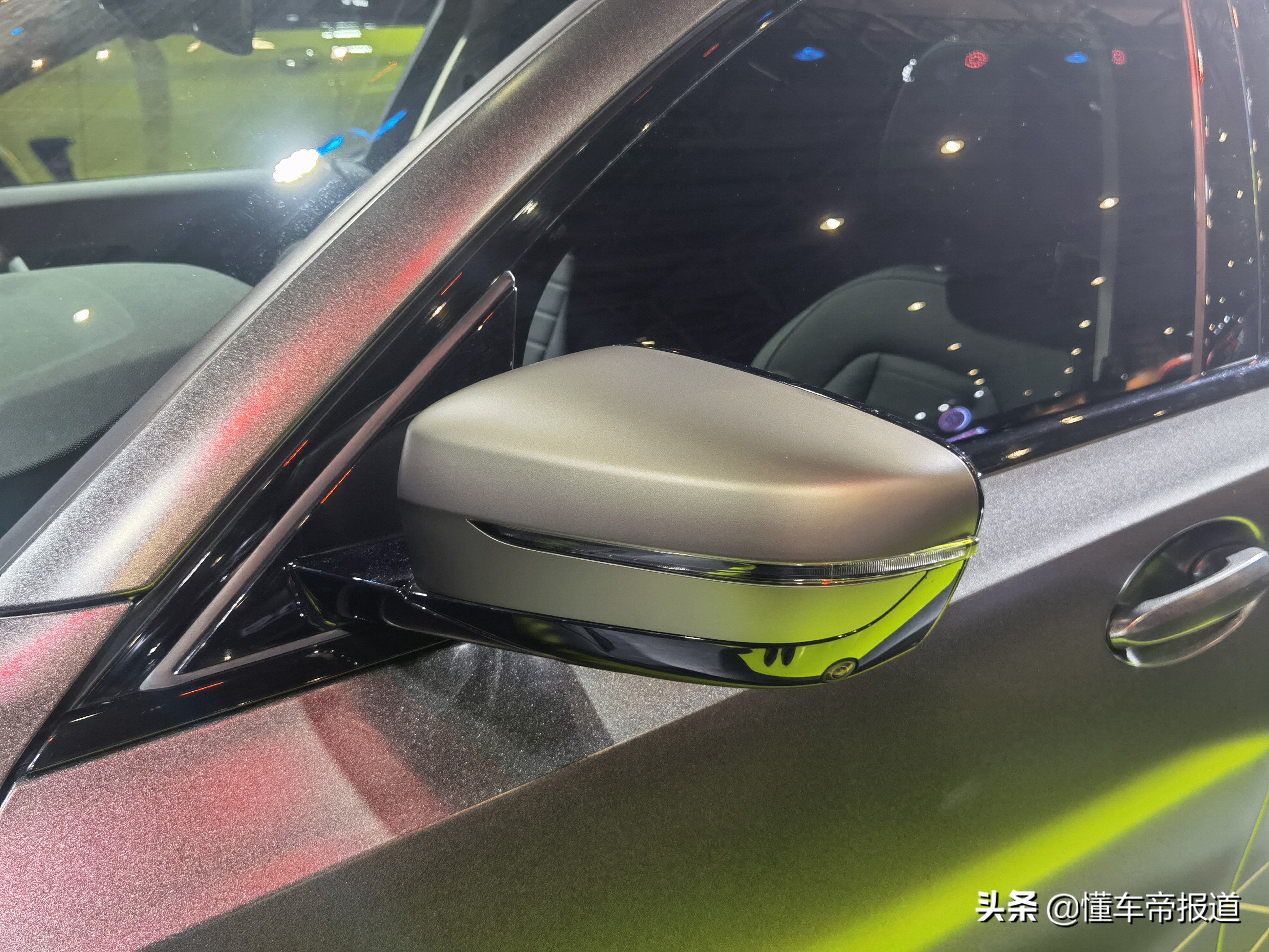 新车 | 带水晶挡把、铈灰中网 宝马3系高性能套件版亮相东莞改装车展