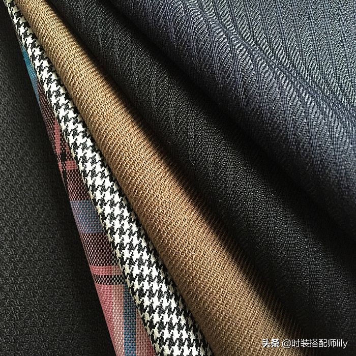 女性怎么挑选适合自己的职业装？