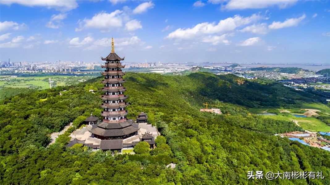 ‘上有天堂，下有苏杭’的苏州，旅游资源很丰富，5A景区有好多个