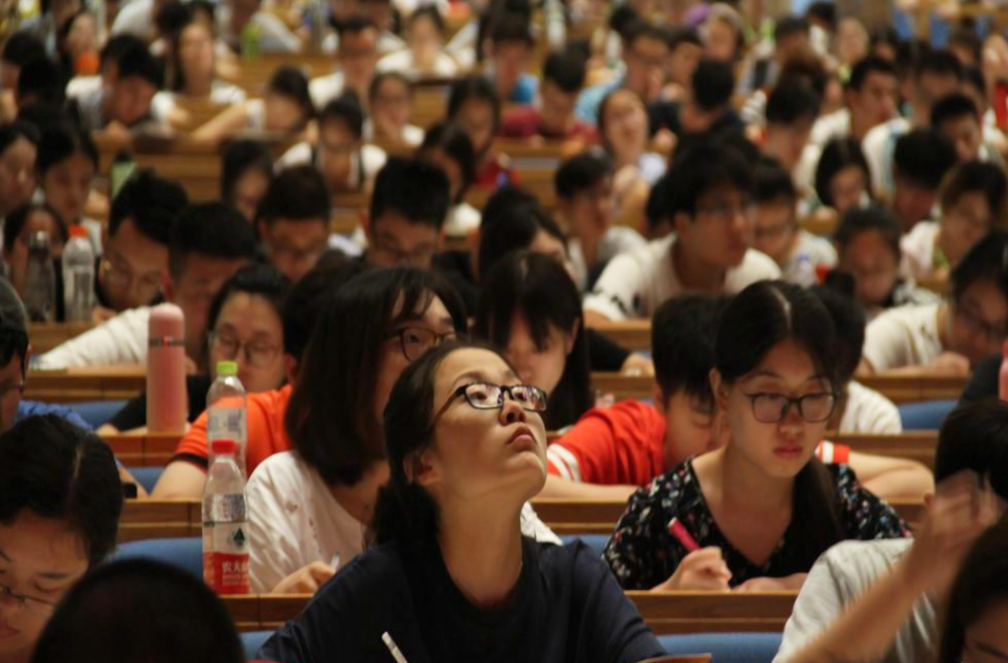 2022考研将出现新规定，英语四级成为“拦路虎”？考研更难了