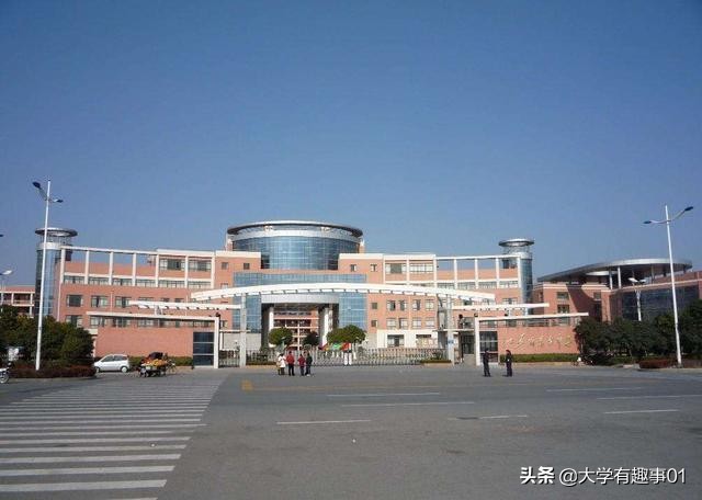 盐城4所“最强”高中，射阳中学本科上线率是100%，其他3所也很牛