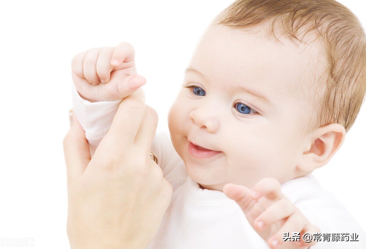 婴儿也会长痘痘？是什么原因引起的呢？