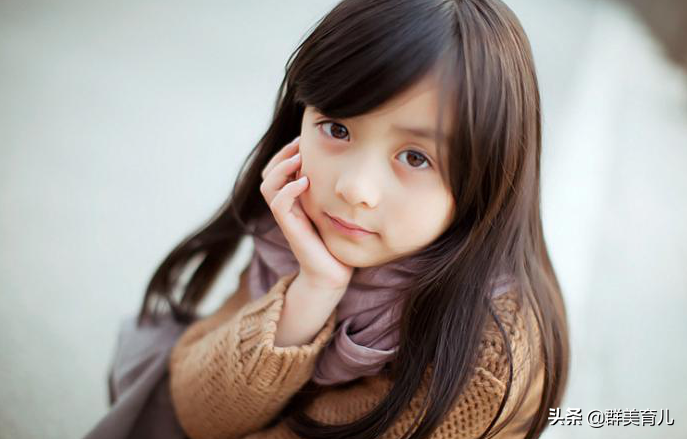 小孩练功房换衣服，遭不明人偷窥，保护孩子刻不容缓