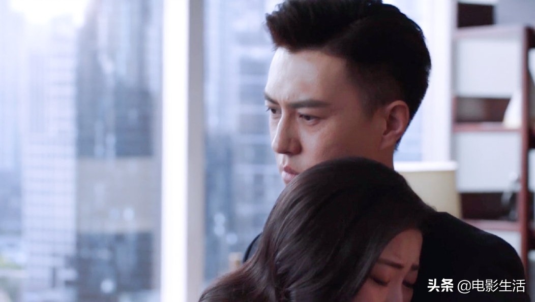 豆瓣评分5.3，《精英律师》致命的伤不止靳东的“装”