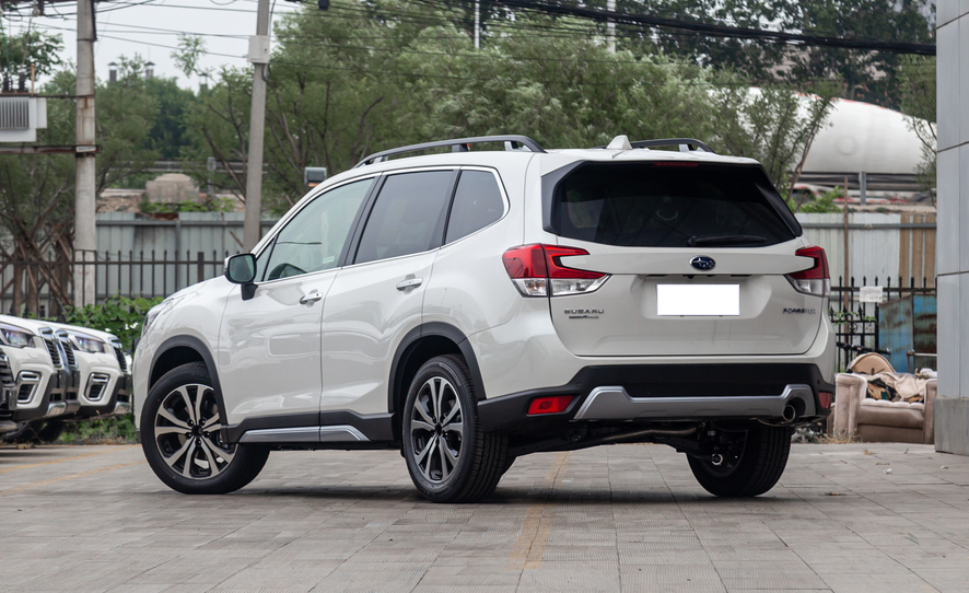 手握25万想买能越野的SUV，不妨看看这三款，省油又耐用