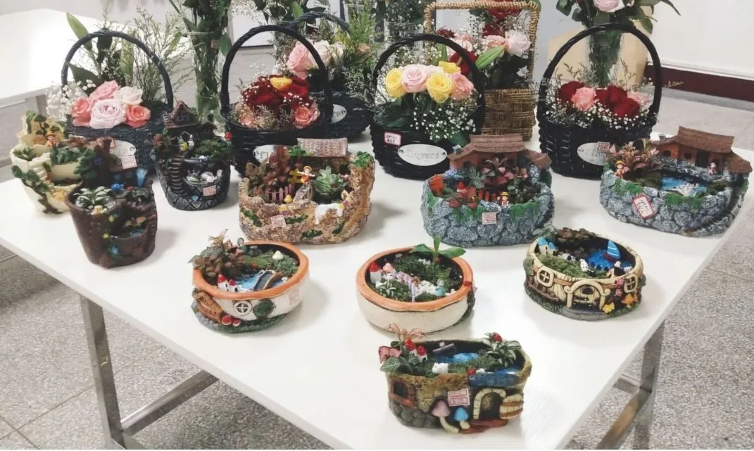 黄冈师范学院-学院简介 | 探索生命奥秘 培植科学精神