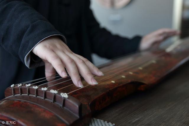 这些琴诗（带琴字唯美的句子）