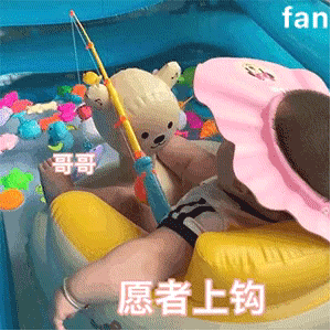 表情包：我怀疑你喜欢我，但是没有证据