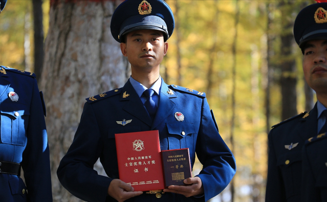 国家为何鼓励大学毕业生直招士官？主要有4方面原因，望周知