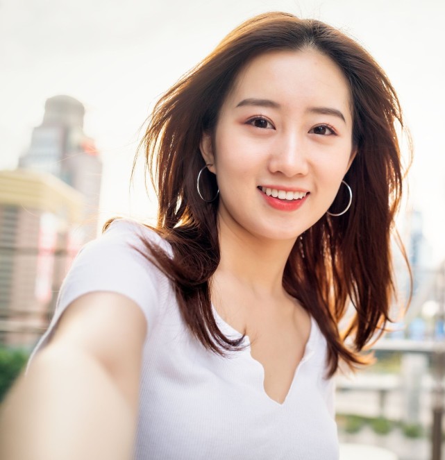 证件照傻傻的？好消息！申领电子驾照时能更换照片