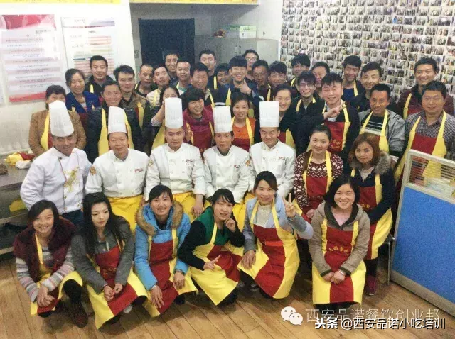 来来来，带您看看品诺餐饮小吃培训学员日常学习现场吧~