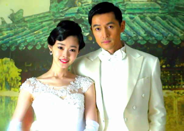 "于曼丽"宋轶:16岁上大学,26岁签约张翰,今被曝拒绝防疫检查