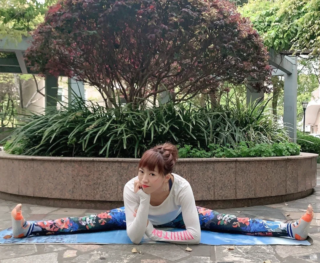 停课不停学 | 凌云社区学校《瑜伽》课程上线啦——职场减压篇