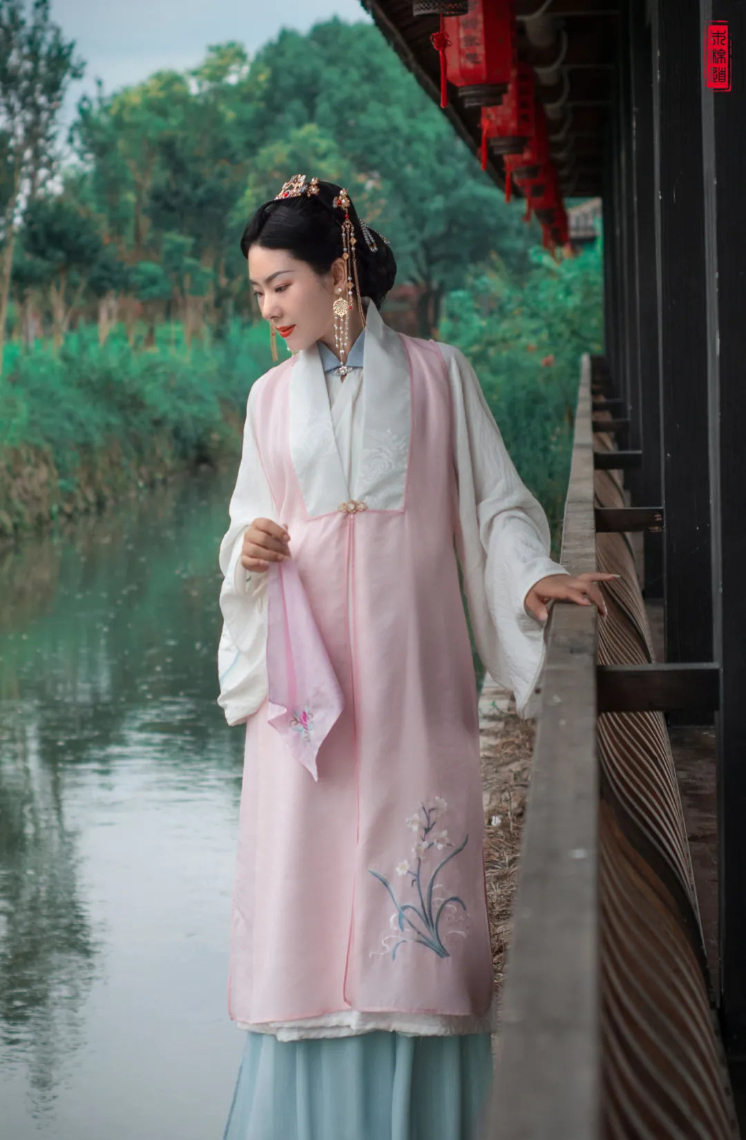 木棉道 | 华服美人：写不尽的人间绝色，倾国倾城