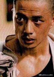 段奕宏在《细伟》中涅槃重生，网友惊呼｜不疯不成魔，不悟不成佛