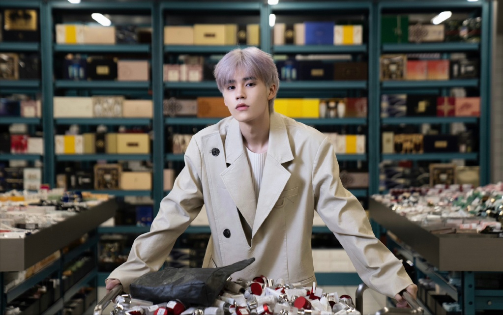 19岁偶像决定复读！高考总分被扒仅300最低28，艺考中戏第3成遗憾